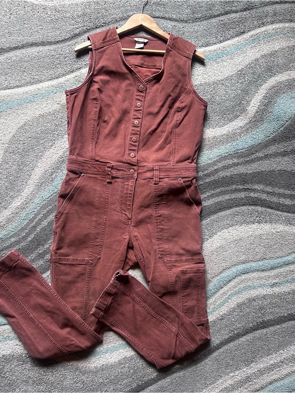 Duluth Trading Co Sleeveless Utility Jumpsuit in Mauve